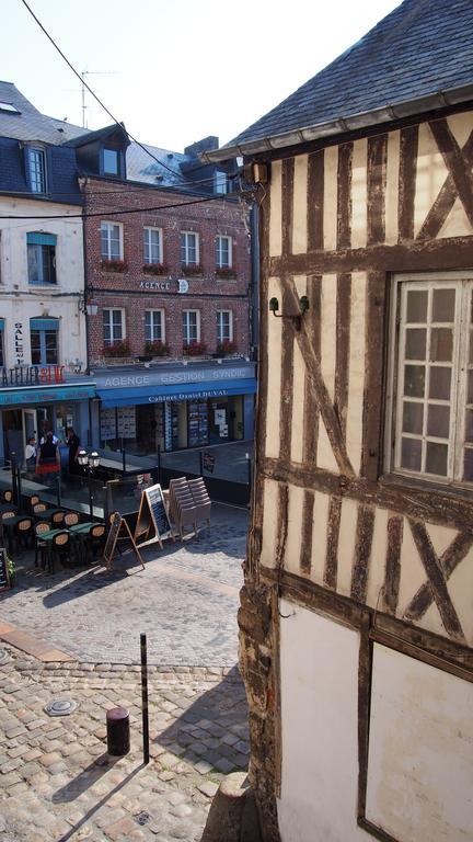Appartement L De La Place Ste Catherine Honfleur