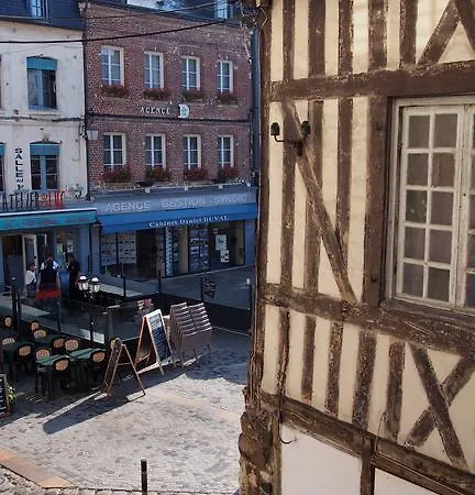 L Appart De La Place Ste Catherine Honfleur Buitenkant foto